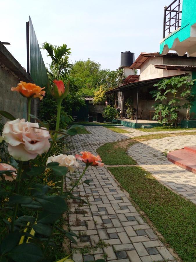 Thomasha Homestay Wellawaya Bagian luar foto